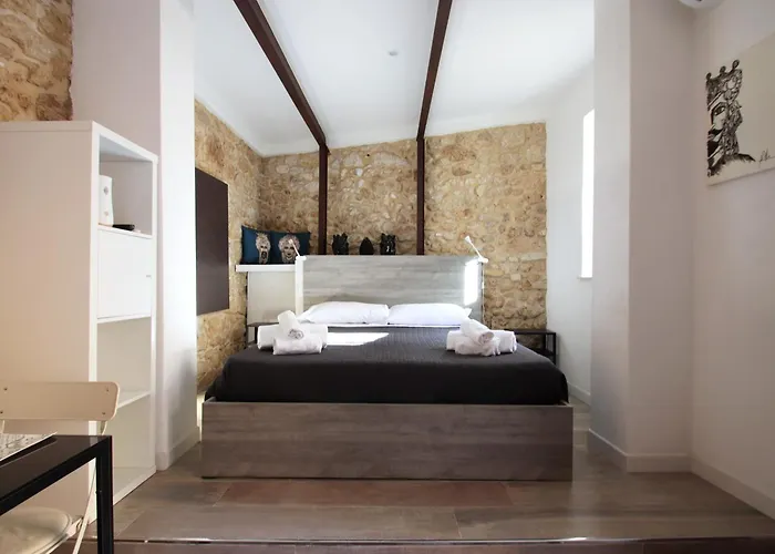 Elite Room