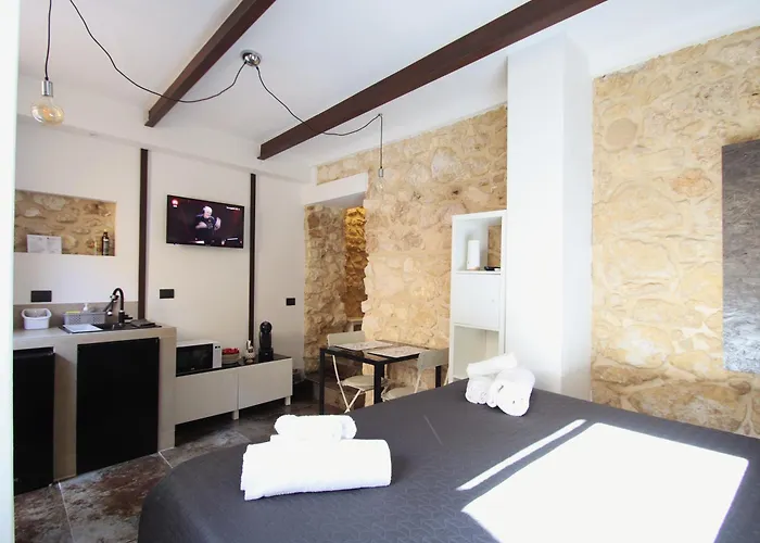 Elite Room